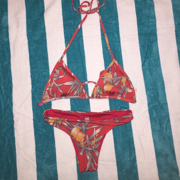 Brand new Swim Like A Mermaid bikini set