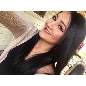 Meet your Posher, Lizet