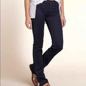 Hollister Taylor Boot Jeans in Navy