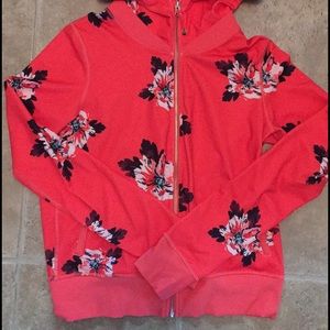 Excellent condition Lululemon hoodie. Size 8