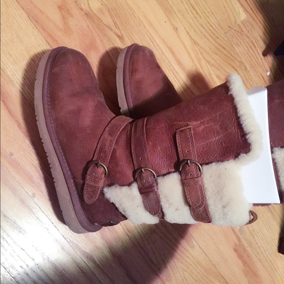 shoes - Picture 2 of 4