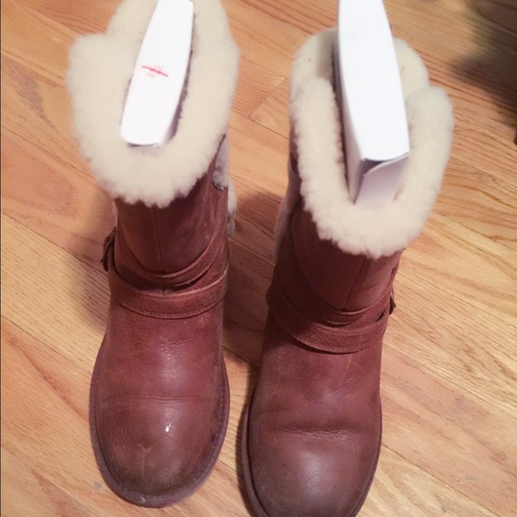 shoes - Picture 3 of 4