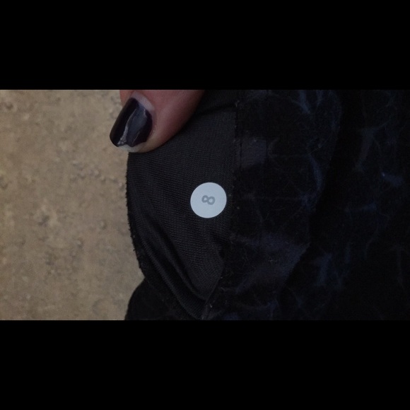 Lululemon wunder under with lightening detail! - Picture 3 of 3