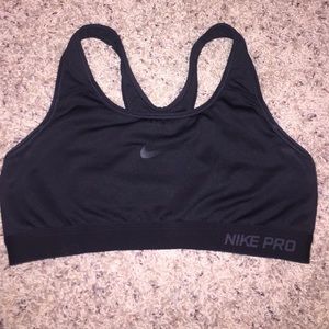 Sports bra