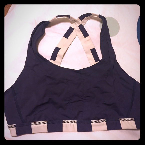 Lulu lemon sports bra size 12