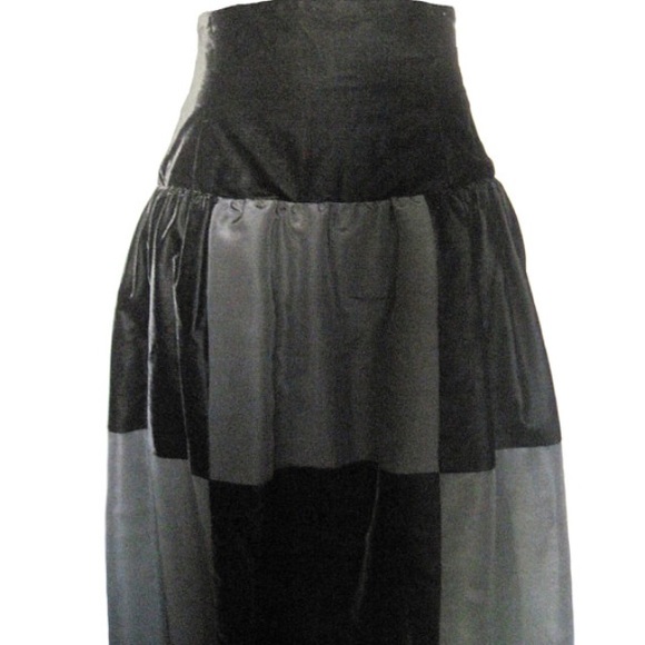 GIVENCHY COUTURE skirt in silk taffeta/ velvet - Picture 2 of 4