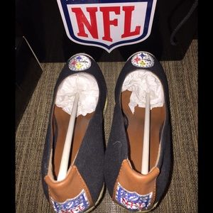 REDUCED NFL Pittsburgh Steelers wedges. So cute!!