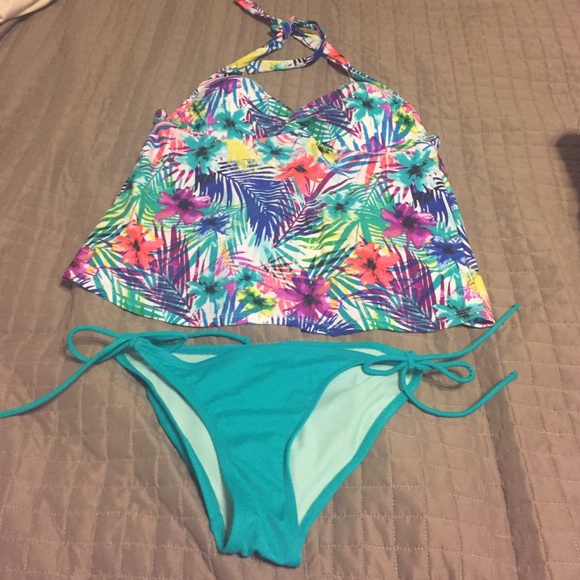 Tankini - Picture 2 of 2