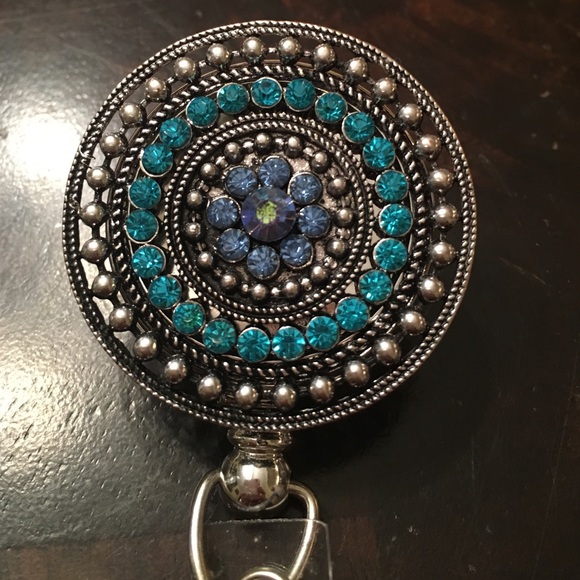 Retractable badge - Picture 2 of 2