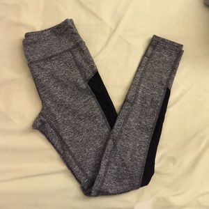 Partial side mesh long workout leggings