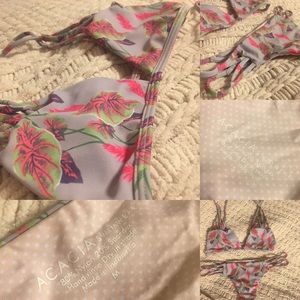 2015 santorini top and Maui bottoms NWOT