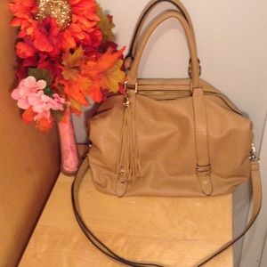 Steve Madden hang bag