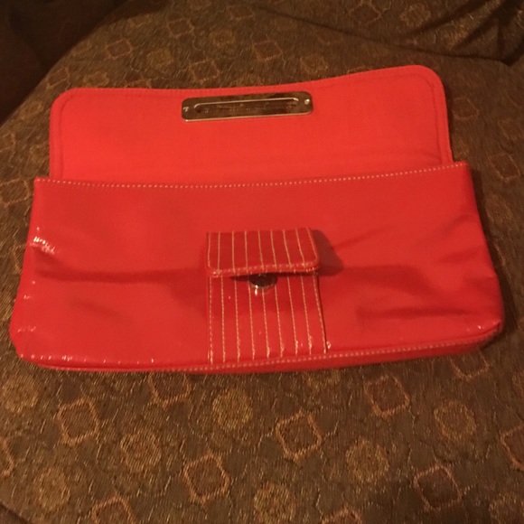 UNLISTED - Picture 3 of 4