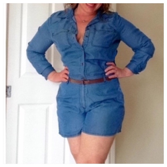 💥SALE! Chambray Plus Romper w/ Belt - Picture 2 of 3