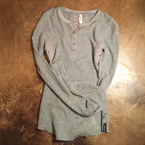 RVCA long sleeve!!!!