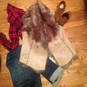Faux Fur and Suede Vest. Size Large.