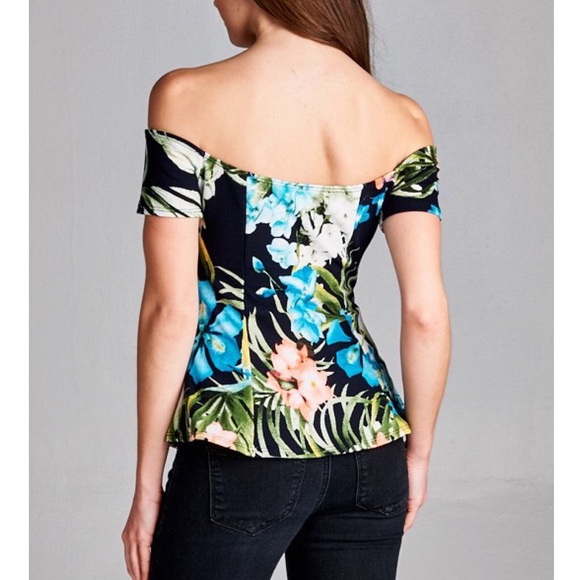 LOWEST Peplum Floral Off Shoulder Top - Picture 3 of 4