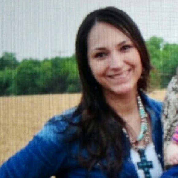 Meet your Posher, Marissa - Picture 1 of 1