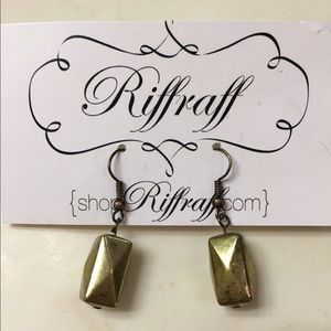 Gold rectangle earrings