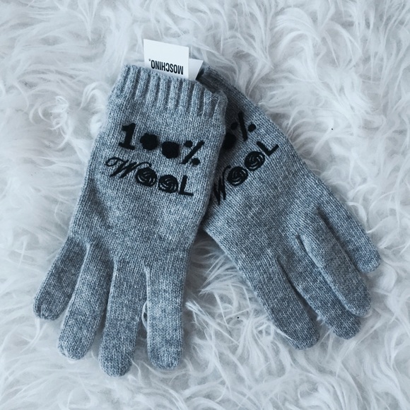 Moschino wool grey knitted gloves