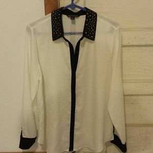 Rock and republic black and white shirt