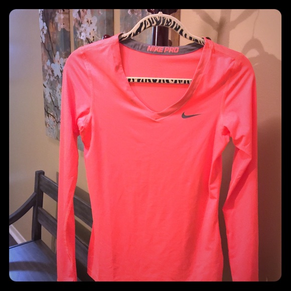 Pretty coral Nike Pro Long sleeve