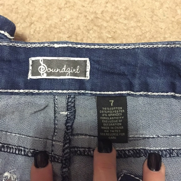 Jeans - Picture 3 of 3