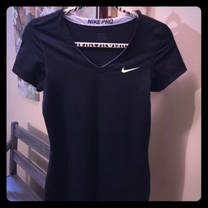 Black Nike Pro tee