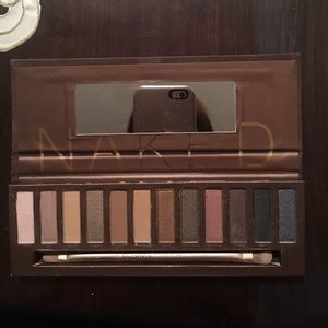 Naked pallete