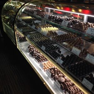 Meet your Posher, Lea