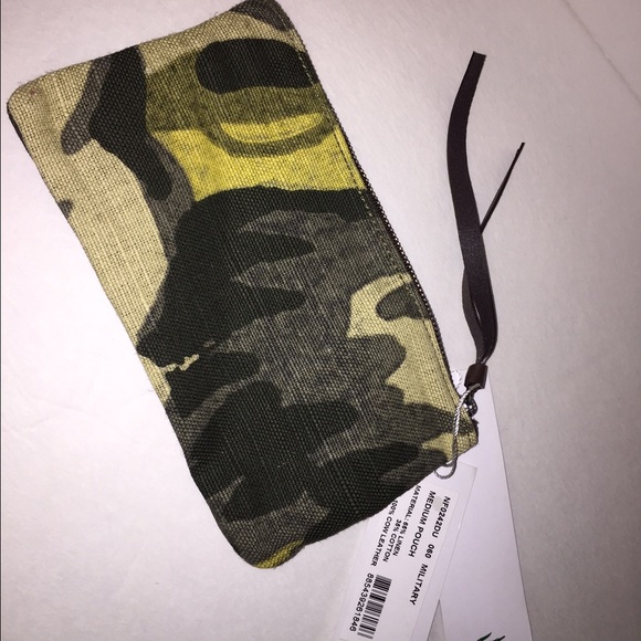 Lacoste Medium Pouch