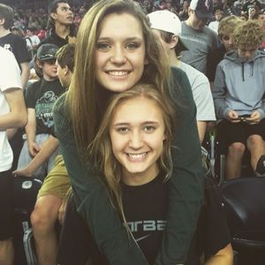 Meet your Posher, Andrea