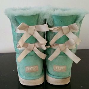 Ugg bow boots
