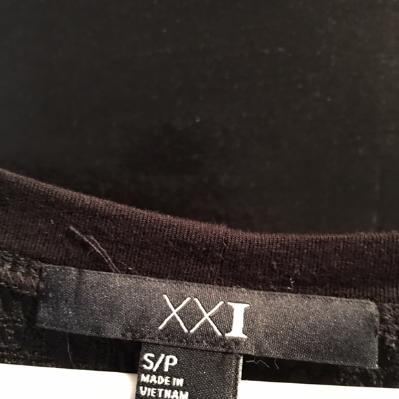 Top - Picture 3 of 3