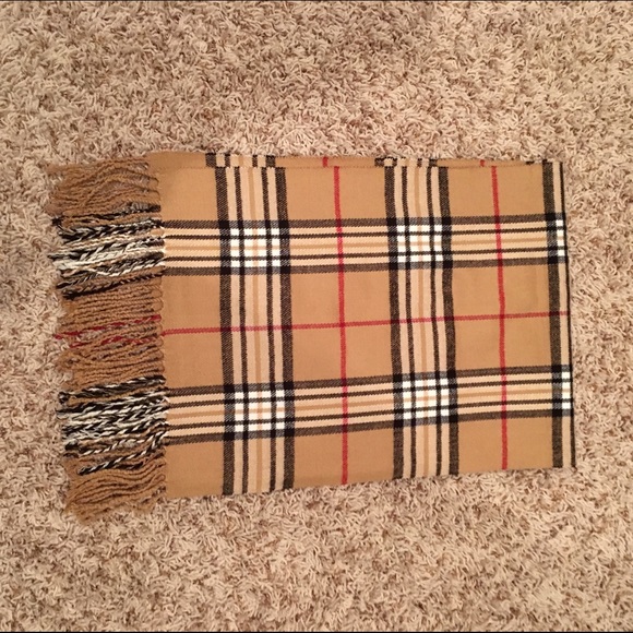 Plaid scarf