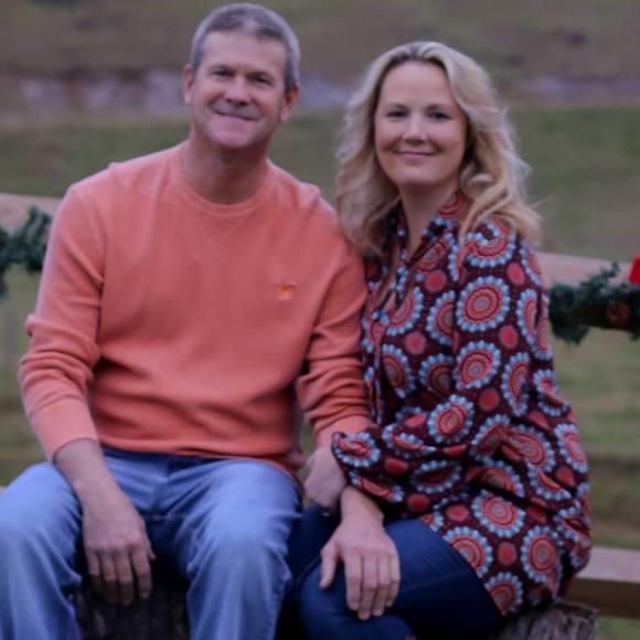 Meet your Posher, Jennifer - Picture 1 of 1