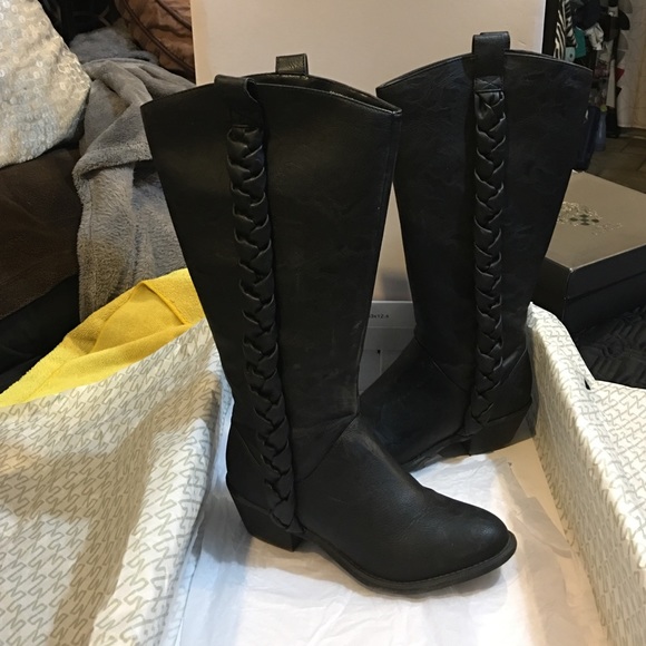 Kenneth Cole unlisted  extended calf boot