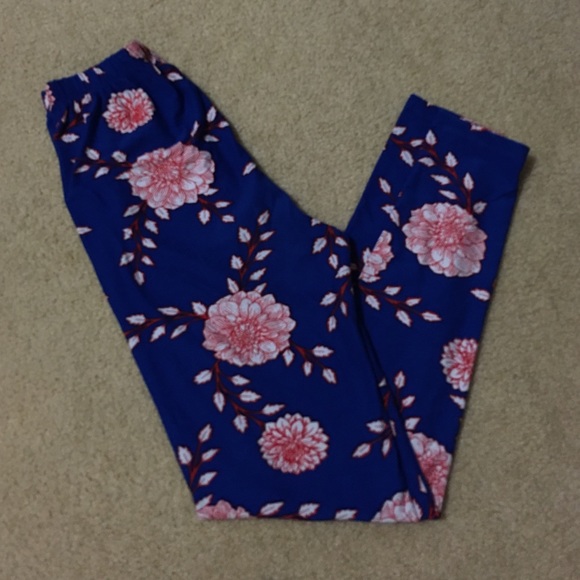 LuLaRoe OS leggings!