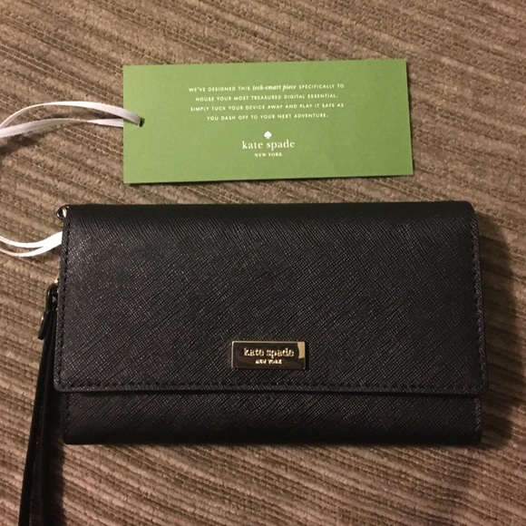 kate spade Accessories - Brand New Kate Spade tech wristlet 📱