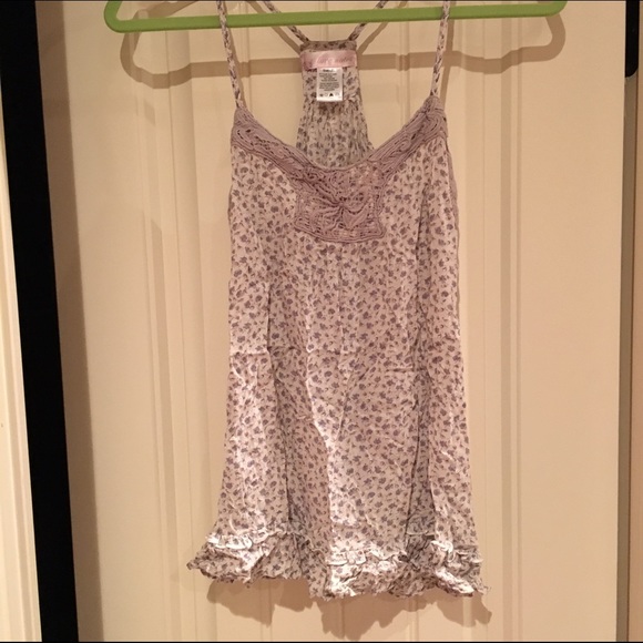 Crochet detail tank top