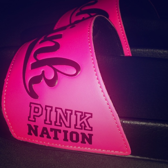 VS pink slides