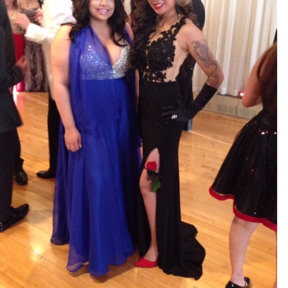 Long black prom dress - Picture 4 of 4