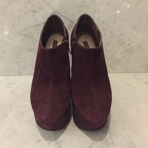 ShoeMint Suede Maroon Platform Booties s6.5
