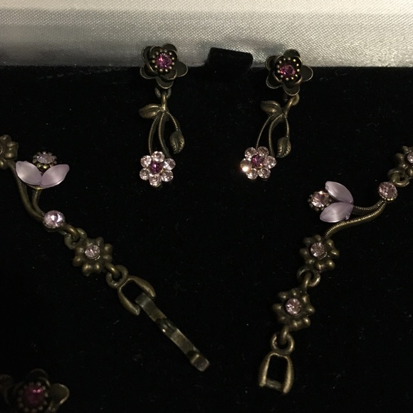 Purple and pink colored stones Necklace & earrings - Picture 2 of 4