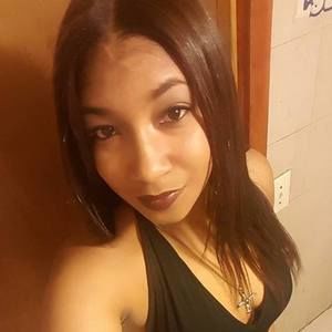 Meet your Posher, Arisleidy