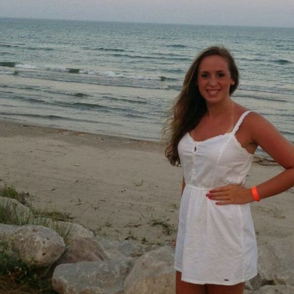 Meet your Posher, Nicole