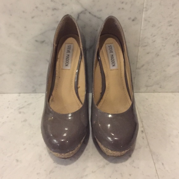 Steve Madden Patent Wedge s6.5