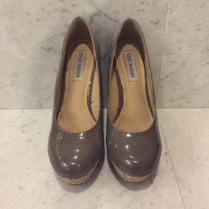Steve Madden Patent Wedge s6.5