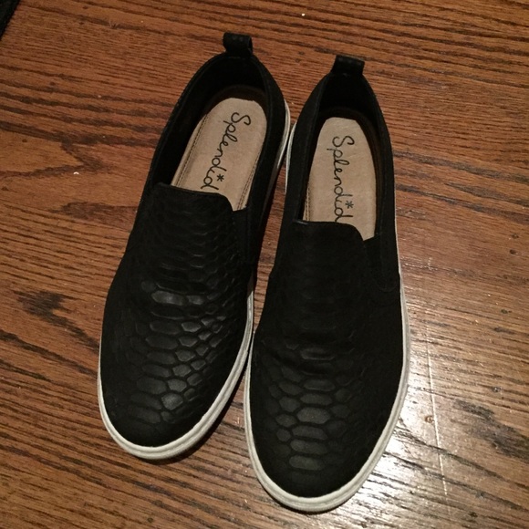 Splendid embossed slip on sneakers