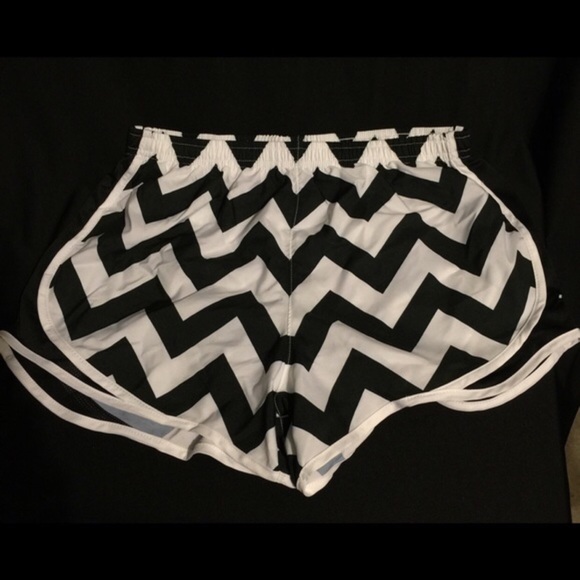 🌀SOLD In bundle🌀Varsity wind shorts